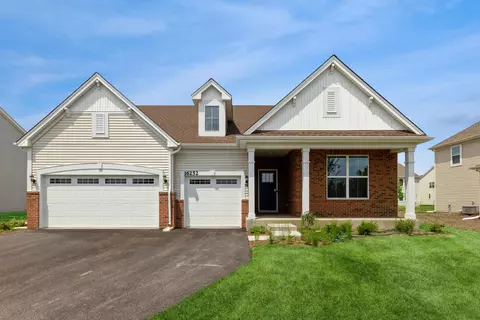 3950 Porter St, Valparaiso, IN 46385