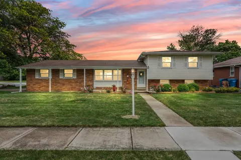 43 Carnation St, Dyer, IN 46311 photo 3