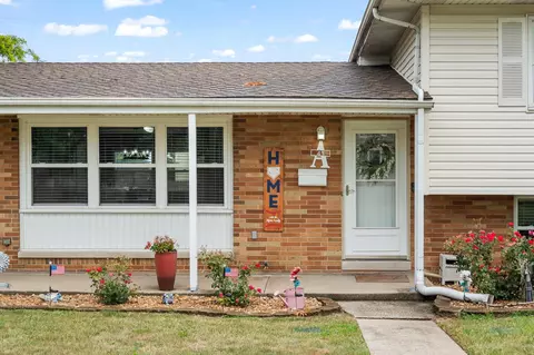 43 Carnation St, Dyer, IN 46311 photo 4