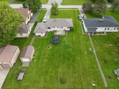 201 E Howard St, Brook, IN 47922 photo 9