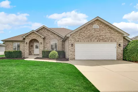Exterior - 949 Robin Ct, Dyer, IN 46311 photo 5 of 7