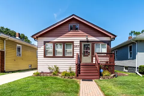 257 Humpfer St, Hammond, IN 46324