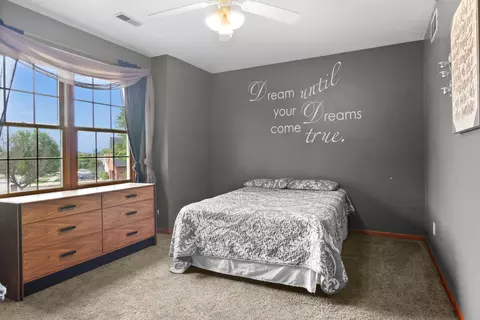 Bedroom - 260 Crestview Ln, Dyer, IN 46311 photo 3 of 4