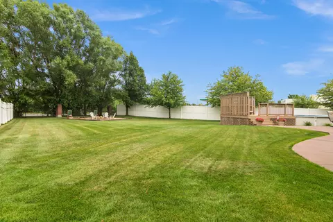 Exterior - 260 Crestview Ln, Dyer, IN 46311 photo 9 of 9