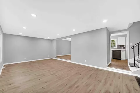 1040 Wallace St, Gary, IN 46404 photo 5