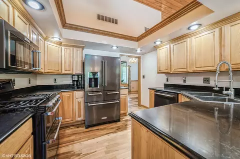 4108 Patsy Dr, Wheatfield, IN 46392 photo 9