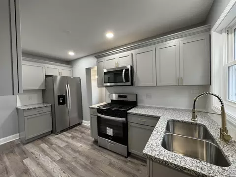247 W Taft St, Gary, IN 46404 photo 5