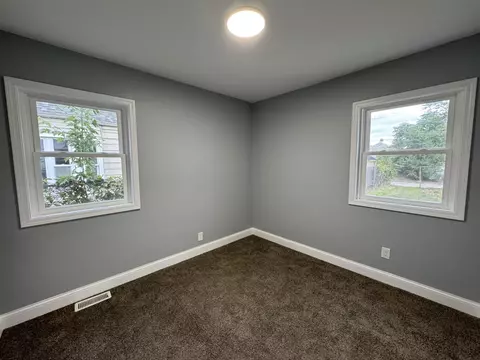 247 W Taft St, Gary, IN 46404 photo 10