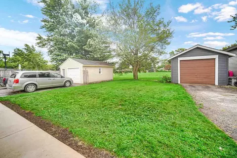 Exterior - 8235 Harrison Ave, Munster, IN 46321 photo 4 of 5