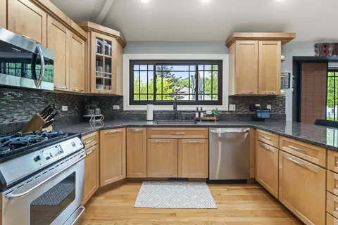 Kitchen - 3128 Hoffman Ct, Dyer, IN 46311 photo 2 of 3