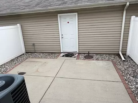 Exterior - 11407 Rhode Island St, Crown Point, IN 46307 photo 3 of 6