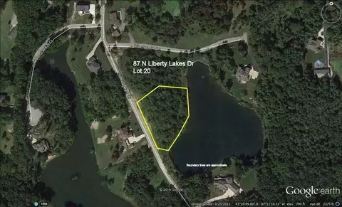 87 N Liberty Lakes Dr, Valparaiso, IN 46385