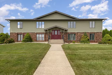 9634 Keilman St #1N, Saint John, IN 46373