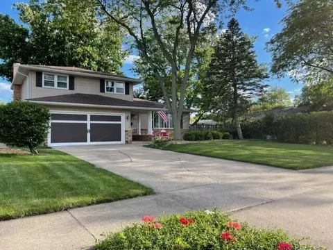 1820 Robin Dr, Munster, IN 46321 photo 10