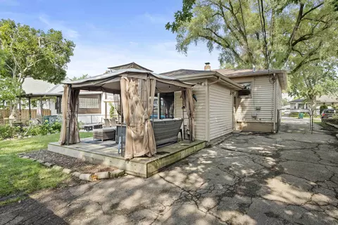 8132 Harrison Ave, Munster, IN 46321 photo 23