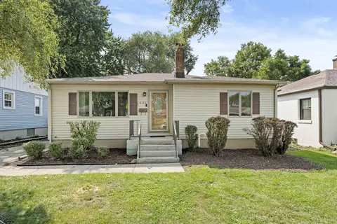 8132 Harrison Ave, Munster, IN 46321 photo 2