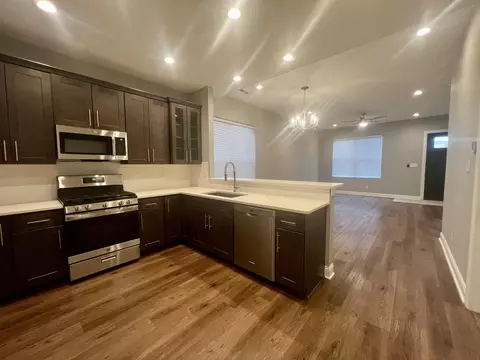 330 N Indiana Ave, Crown Point, IN 46307 photo 5
