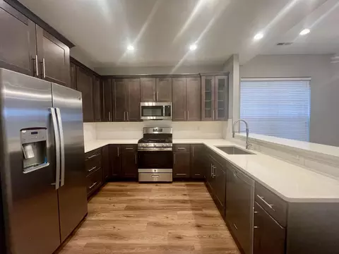 330 N Indiana Ave, Crown Point, IN 46307 photo 4
