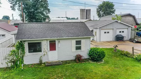 112 E Short St, Rolling Prairie, IN 46371 photo 1
