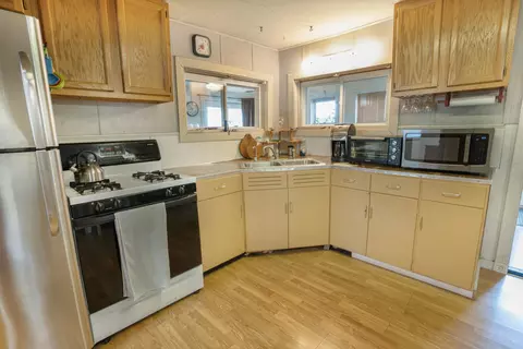112 E Short St, Rolling Prairie, IN 46371 photo 6