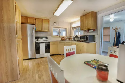 112 E Short St, Rolling Prairie, IN 46371 photo 7