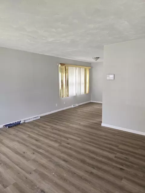 4046 Kentucky St, Gary, IN 46409 photo 2