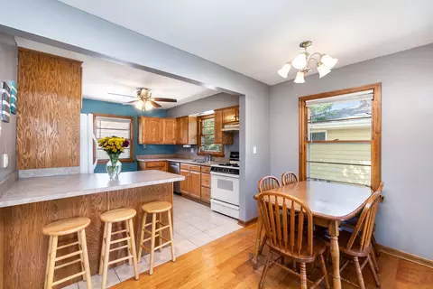 8042 Tapper Ave, Munster, IN 46321 photo 7