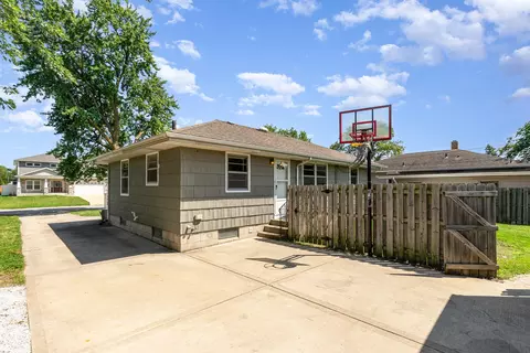 8042 Tapper Ave, Munster, IN 46321 photo 25