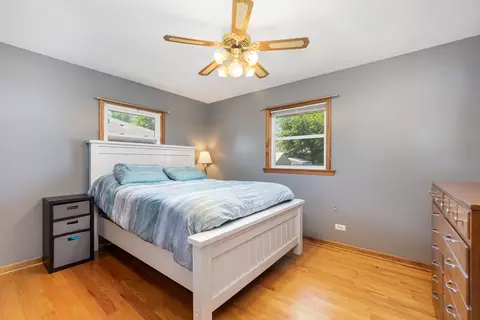 8042 Tapper Ave, Munster, IN 46321 photo 13