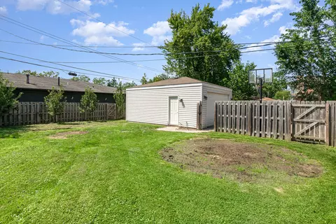8042 Tapper Ave, Munster, IN 46321 photo 26
