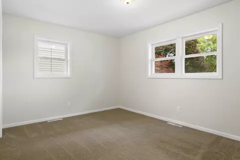 8054 Monaldi Dr, Munster, IN 46321 photo 14