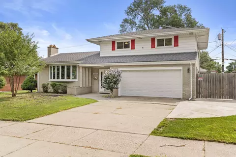 8227 Jefferson Ave, Munster, IN 46321
