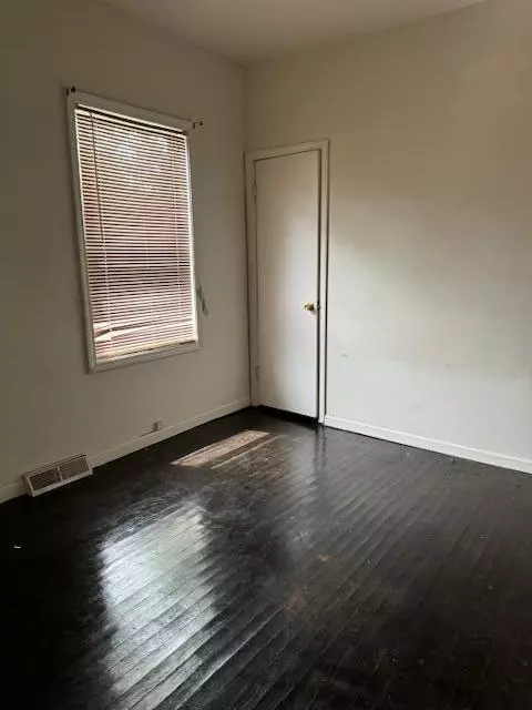 806 Hayes St, Gary, IN 46404 photo 7