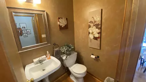 Bath - 12486 Brookside Dr, Crown Point, IN 46307 photo 2 of 11