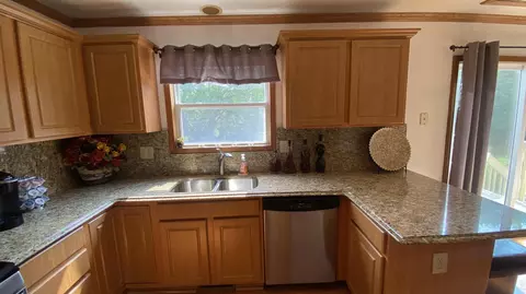 Kitchen - 12486 Brookside Dr, Crown Point, IN 46307 photo 7 of 9