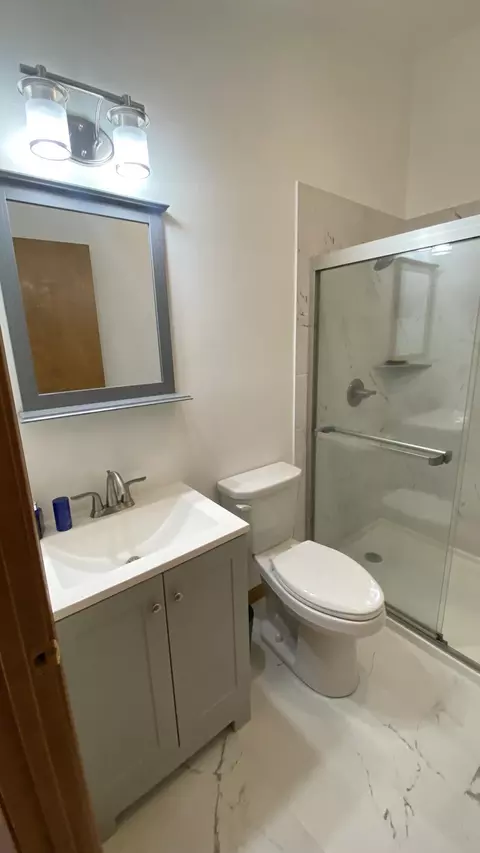 Bath - 12486 Brookside Dr, Crown Point, IN 46307 photo 4 of 11