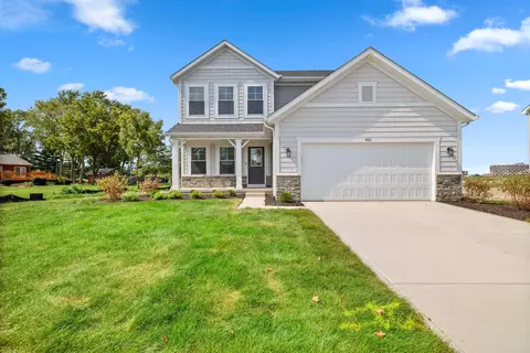460 E 131st Pl, Crown Point, IN 46307 photo 1