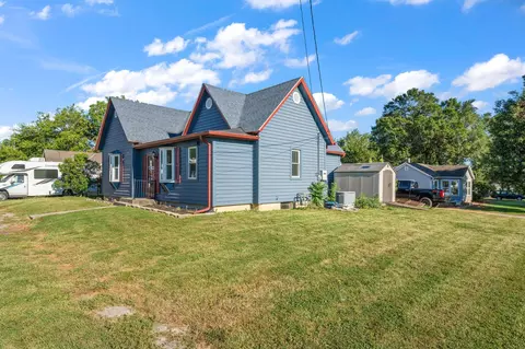 107 E Bates St, Hebron, IN 46341 photo 17