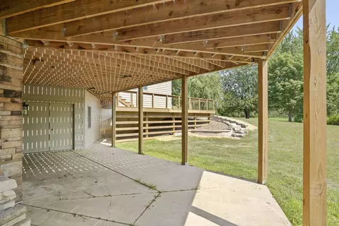 Exterior - 7035 E 83rd Ave, Crown Point, IN 46307 photo 3 of 3