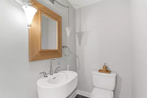 Bath - 7035 E 83rd Ave, Crown Point, IN 46307 photo 1 of 4