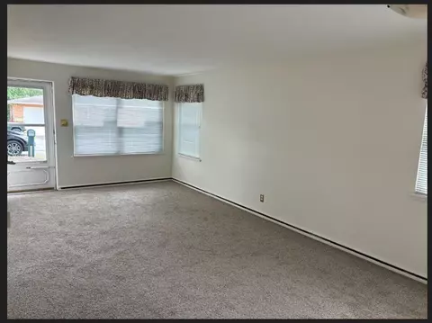 8016 Locust Ave, Gary, IN 46403 photo 3