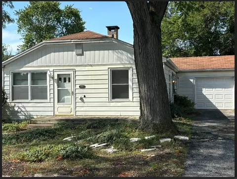 8016 Locust Ave, Gary, IN 46403 photo 1