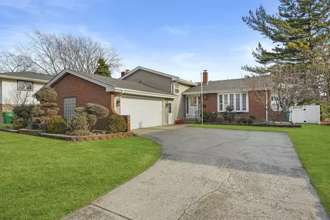 1436 Fran-lin Pkwy, Munster, IN 46321