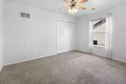 1219 Sawgrass Dr, Griffith, IN 46319 photo 10