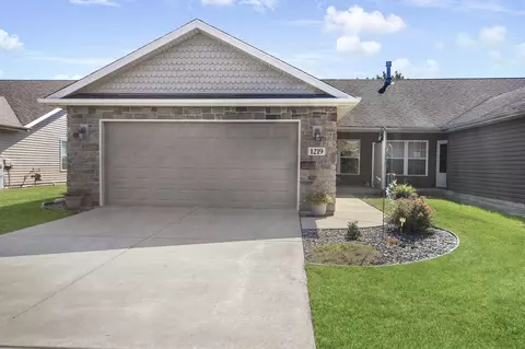 1219 Sawgrass Dr, Griffith, IN 46319 photo 1