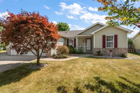 806 Mary Dr, Westville, IN 46391