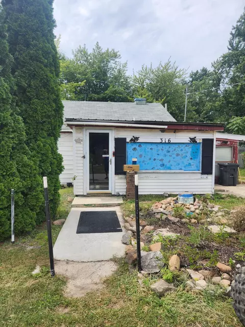 316 N Rachel St, Rensselaer, IN 47978