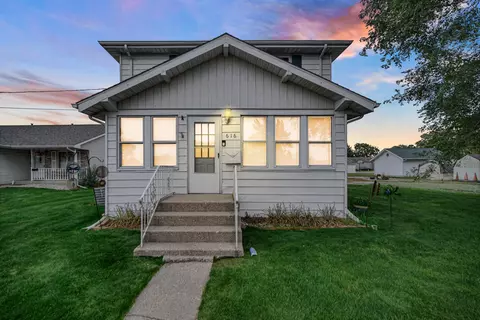 616 N Thomas St, Crown Point, IN 46307 photo 2