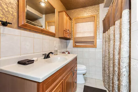 1527 Warwick Ave, Whiting, IN 46394 photo 12