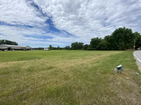 1465 Clark Rd, Valparaiso, IN 46385 photo 5